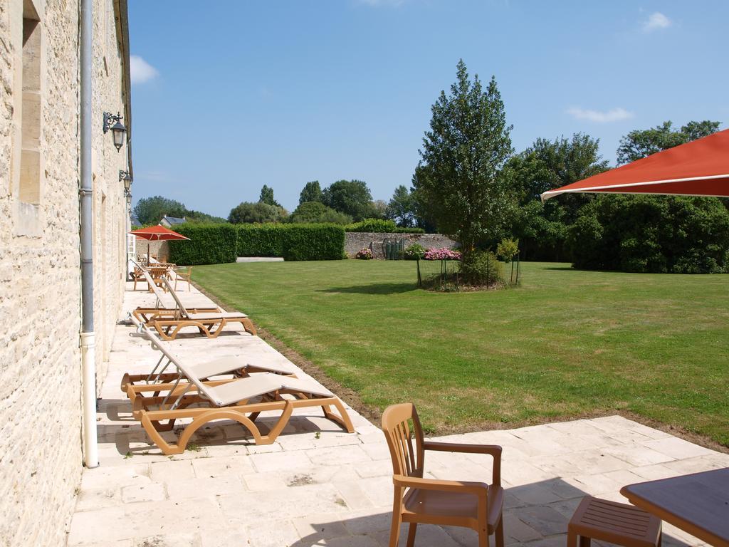 Hotel Le Manoir De Mathan Crepon A La Campagne 5 Mn D'Arromanches Et 10 Mn De Bayeux Екстер'єр фото