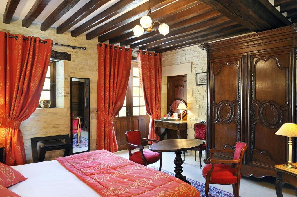Hotel Le Manoir De Mathan Crepon A La Campagne 5 Mn D'Arromanches Et 10 Mn De Bayeux Номер фото